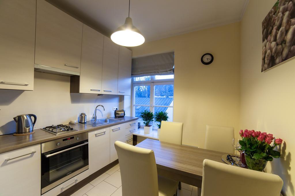 Place 4 You Apartments Krasków Cameră foto