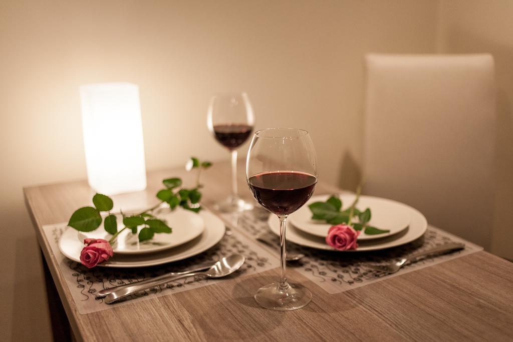 Place 4 You Apartments Krasków Cameră foto