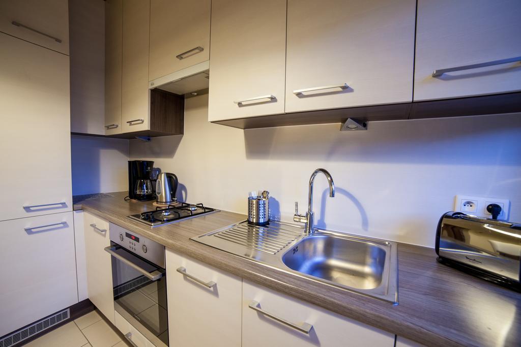 Place 4 You Apartments Krasków Cameră foto